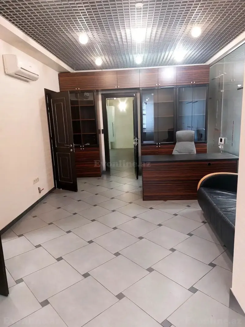 Kirayə verilir Ofis 1056 m² Elmlər Akademiyası m. - şəkil 2