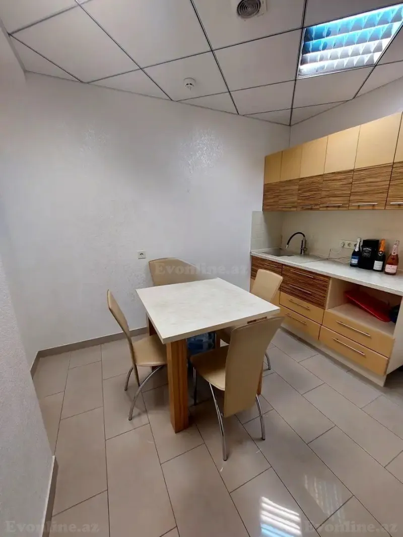 Kirayə verilir Ofis 1056 m² Elmlər Akademiyası m. - şəkil 9