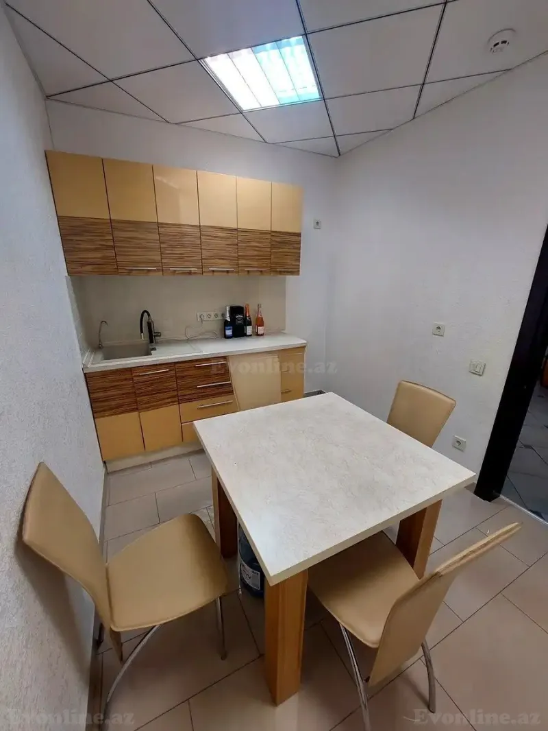 Kirayə verilir Ofis 1056 m² Elmlər Akademiyası m. - şəkil 10