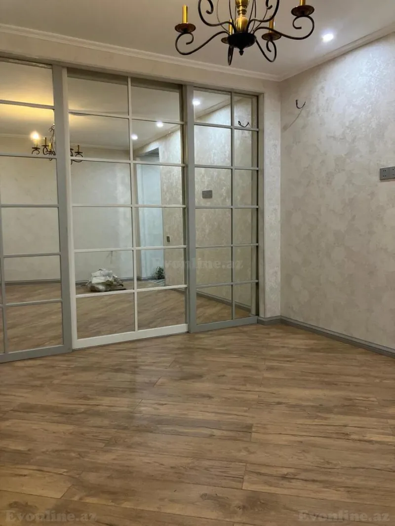 Satılır 2 otaqlı Mənzil Köhnə tikili 40 m² Nərimanov r. - şəkil 3