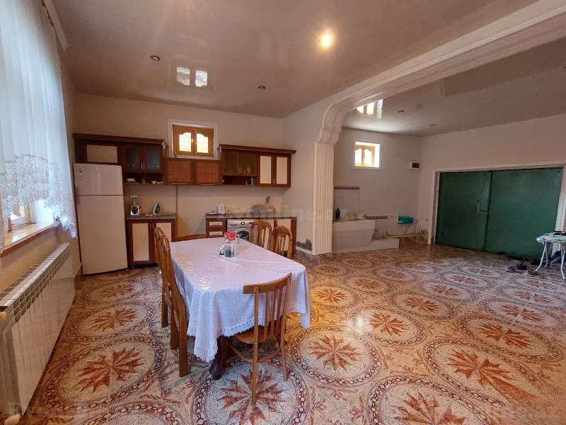 3 otaqlı Həyət evi 50 m² Gəncə Kirayə verilir