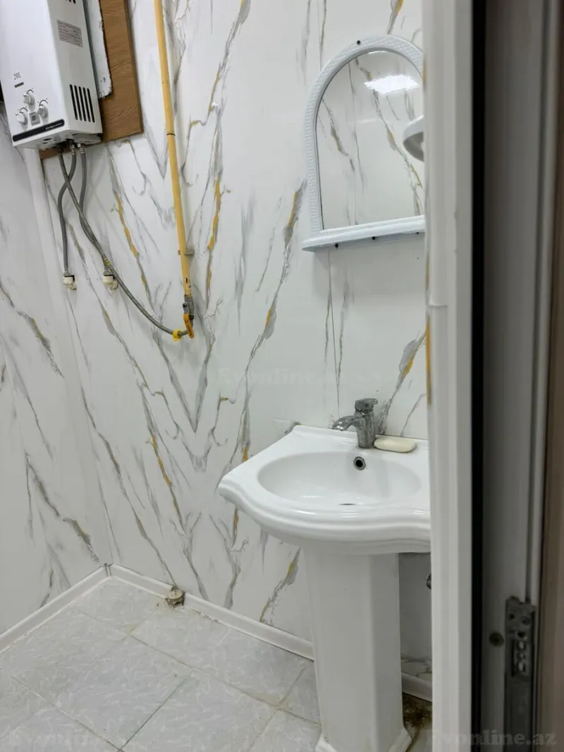 Satılır 1 otaqlı Mənzil Köhnə tikili 33 m² Bakıxanov - şəkil 3