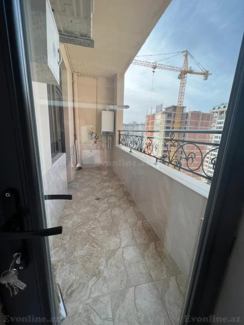 Kirayə verilir 3 otaqlı Mənzil Yeni tikili 140 m² Gənclik m. - şəkil 4