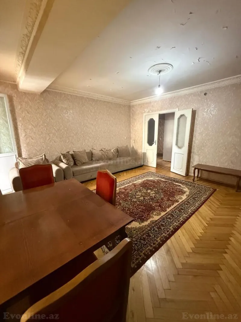4 otaqlı Mənzil 120 m² Yasamal Kirayə verilir