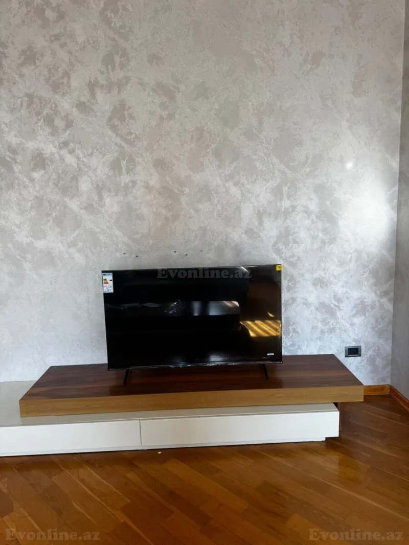 Kirayə verilir 3 otaqlı Mənzil Yeni tikili 120 m² İnşaatçılar m. - şəkil 6
