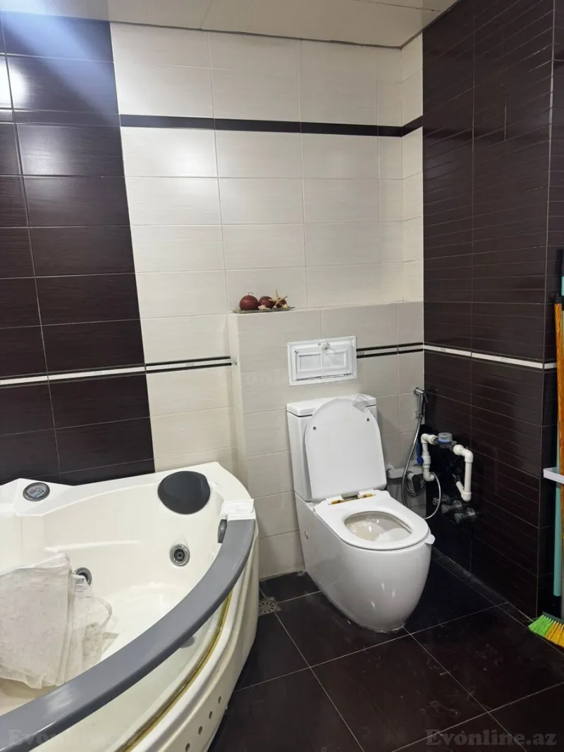 Kirayə verilir 3 otaqlı Mənzil Yeni tikili 120 m² İnşaatçılar m. - şəkil 15