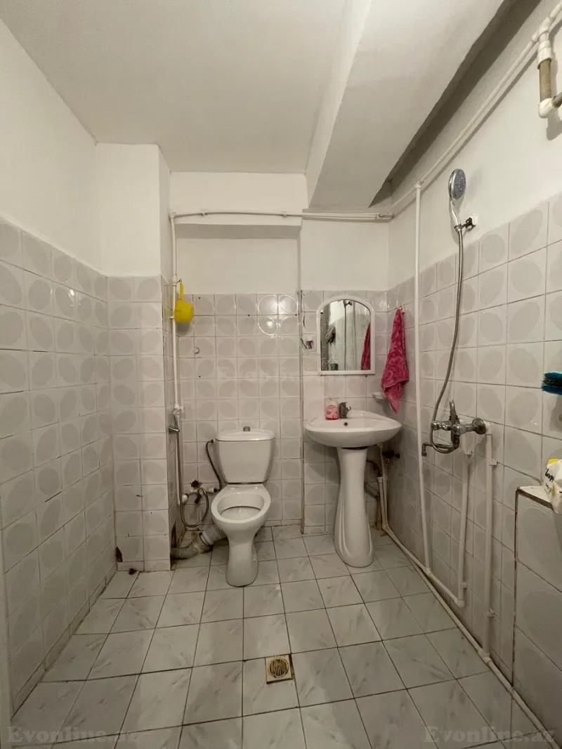 Satılır 3 otaqlı Mənzil Köhnə tikili 43 m² Xətai r. - şəkil 13