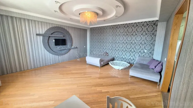 Kirayə verilir 2 otaqlı Mənzil Köhnə tikili 65 m² Xətai r. - şəkil 2