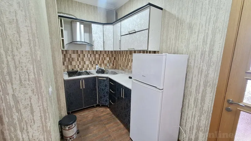 Kirayə verilir 2 otaqlı Mənzil Köhnə tikili 65 m² Xətai r. - şəkil 9