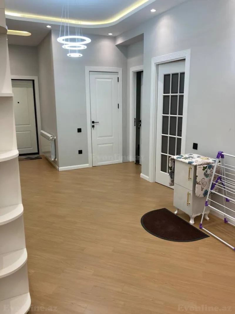 Kirayə verilir 3 otaqlı Mənzil Yeni tikili 150 m² 28 May m. - şəkil 19