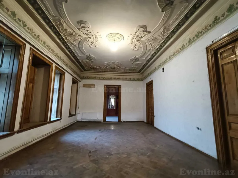 Satılır 10 otaqlı Mənzil Köhnə tikili 414 m² Səbail r. - şəkil 16