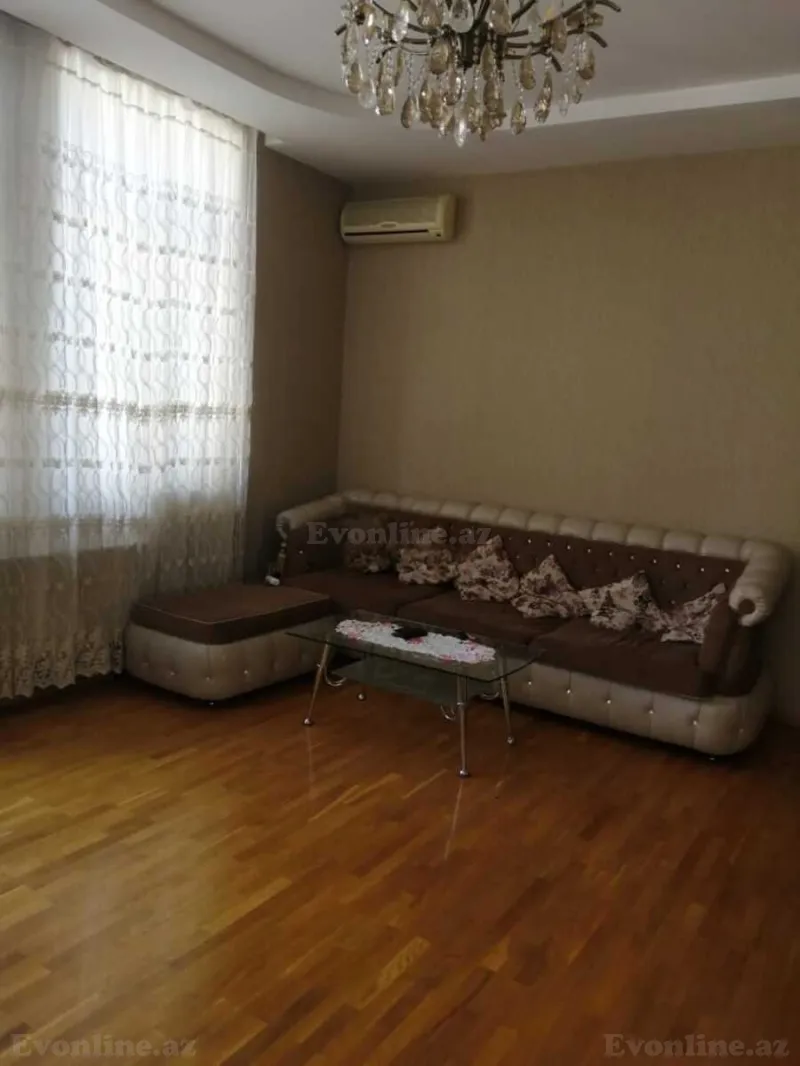Kirayə verilir 3 otaqlı Mənzil Yeni tikili 125 m² 28 May m.