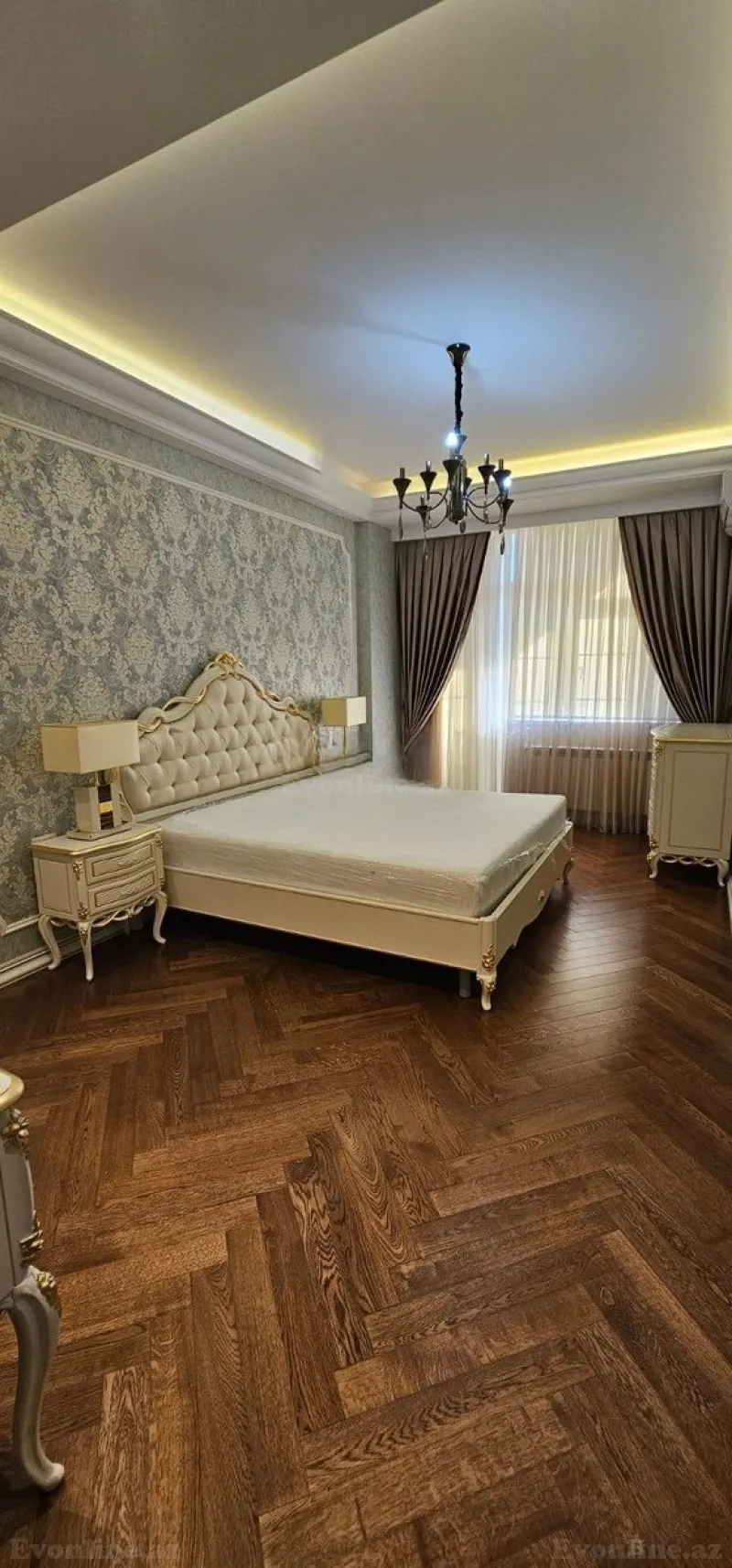 Satılır 4 otaqlı Mənzil Yeni tikili 207 m² Elmlər Akademiyası m. - şəkil 4