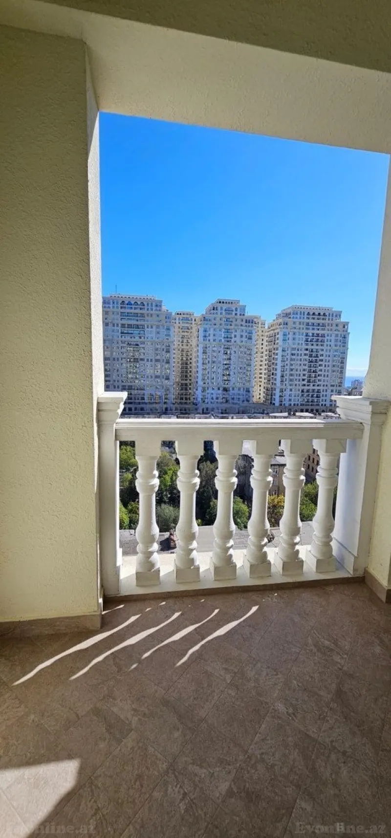 Satılır 4 otaqlı Mənzil Yeni tikili 207 m² Elmlər Akademiyası m. - şəkil 16