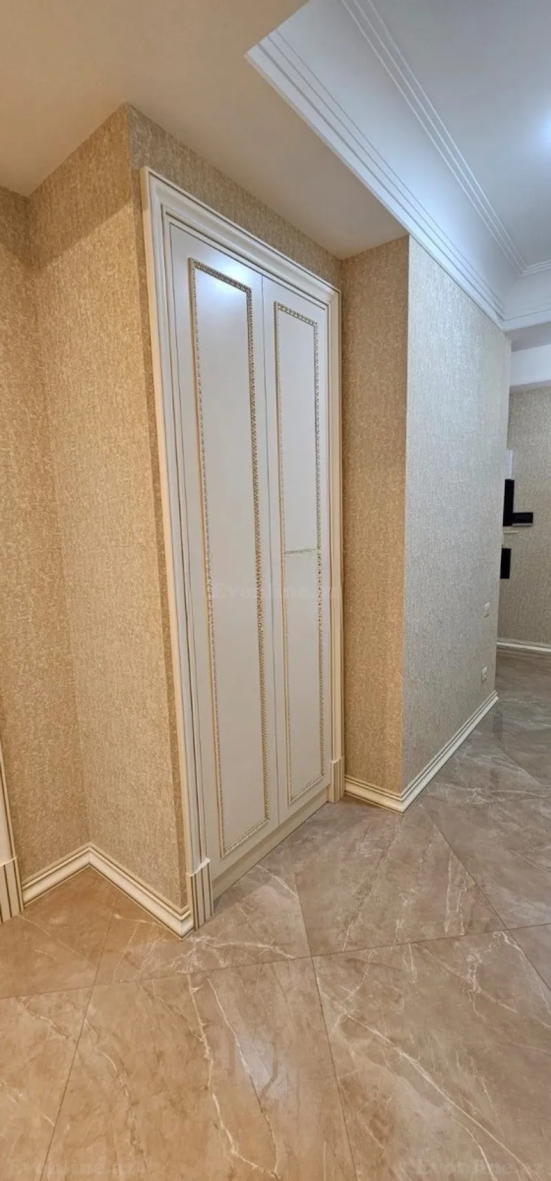 Satılır 4 otaqlı Mənzil Yeni tikili 207 m² Elmlər Akademiyası m. - şəkil 25