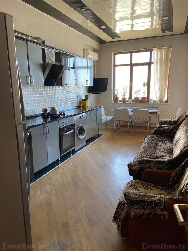 Kirayə verilir 4 otaqlı Mənzil Yeni tikili 230 m² Elmlər Akademiyası m. - şəkil 13