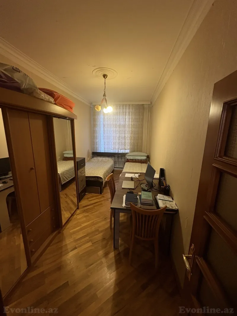 Satılır 2 otaqlı Mənzil Köhnə tikili 50 m² Xətai r.