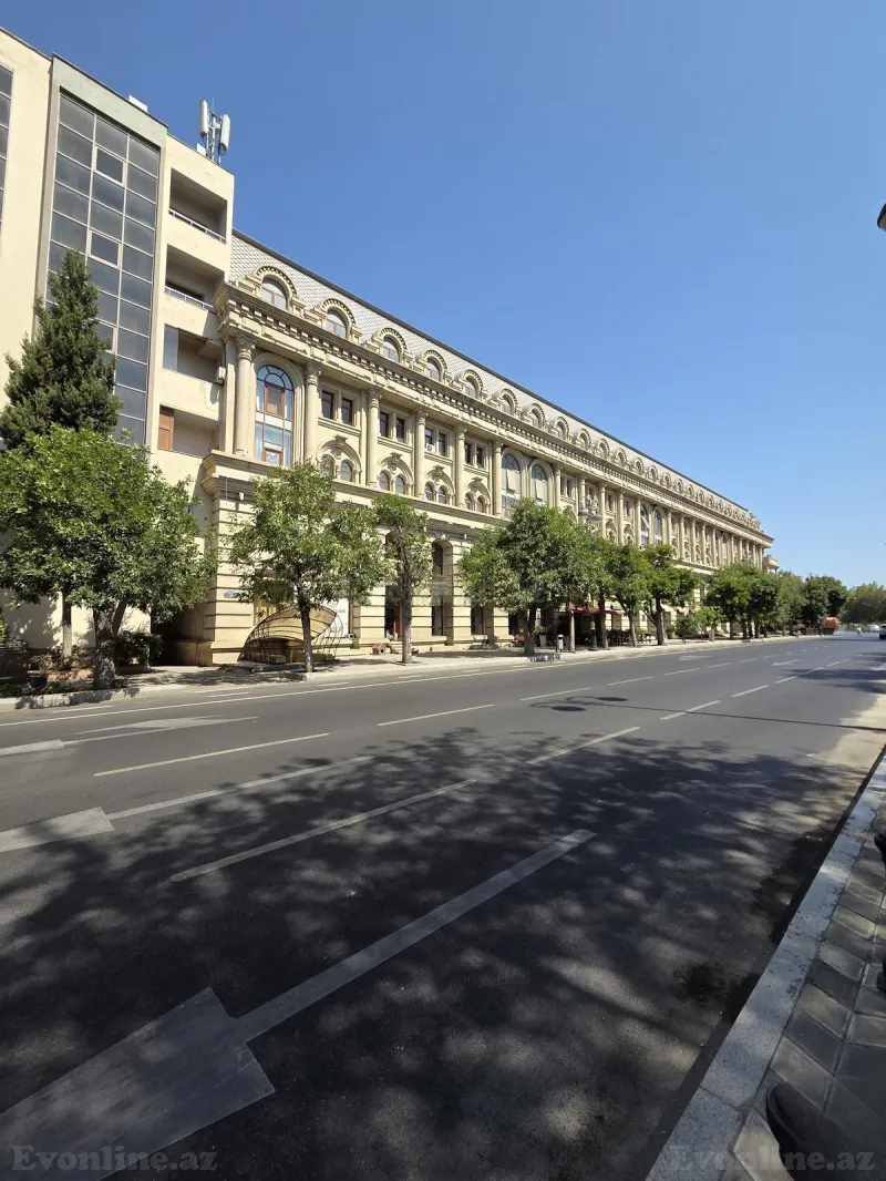 Satılır 3 otaqlı Mənzil Köhnə tikili 110 m² Nəsimi r. - şəkil 4
