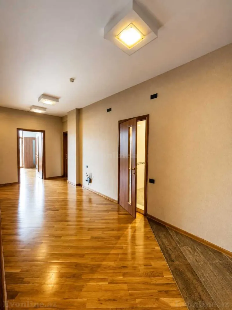 Satılır 4 otaqlı Mənzil Yeni tikili 230 m² 28 May m. - şəkil 8