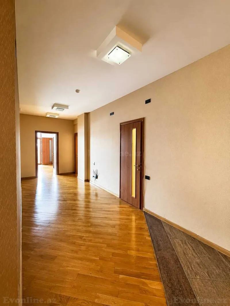 Satılır 4 otaqlı Mənzil Yeni tikili 230 m² 28 May m. - şəkil 14