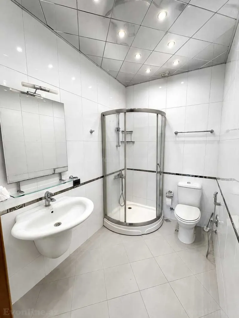 Satılır 4 otaqlı Mənzil Yeni tikili 230 m² 28 May m. - şəkil 22