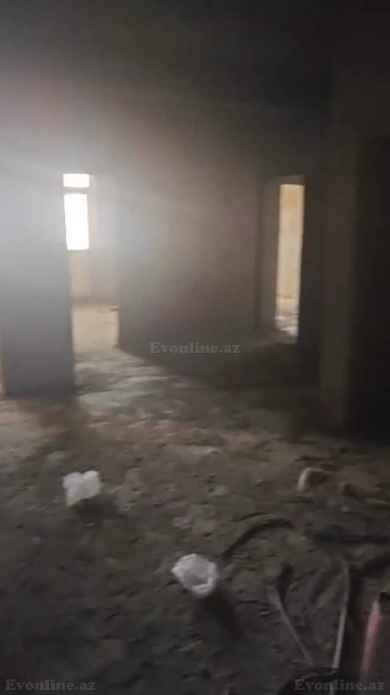 Satılır 4 otaqlı Mənzil Yeni tikili 1525 m² 8-ci mikrorayon - şəkil 2