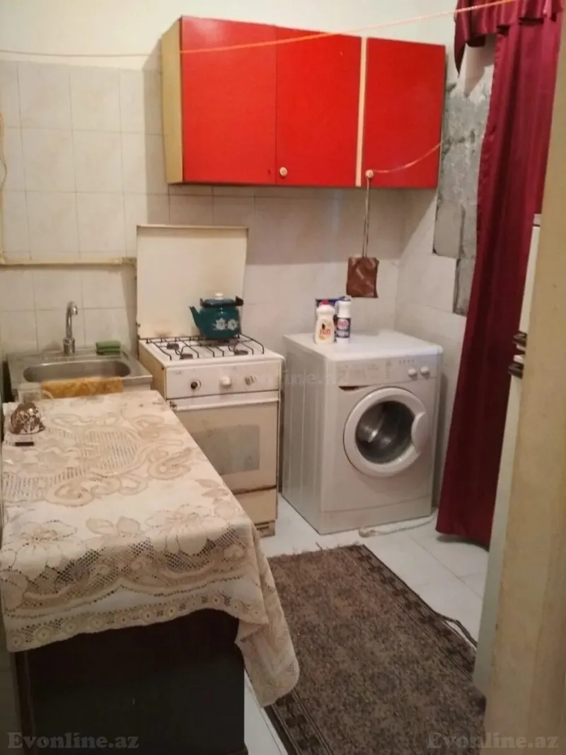 Kirayə verilir 1 otaqlı Mənzil Köhnə tikili 28 m² Nəsimi m. - şəkil 2