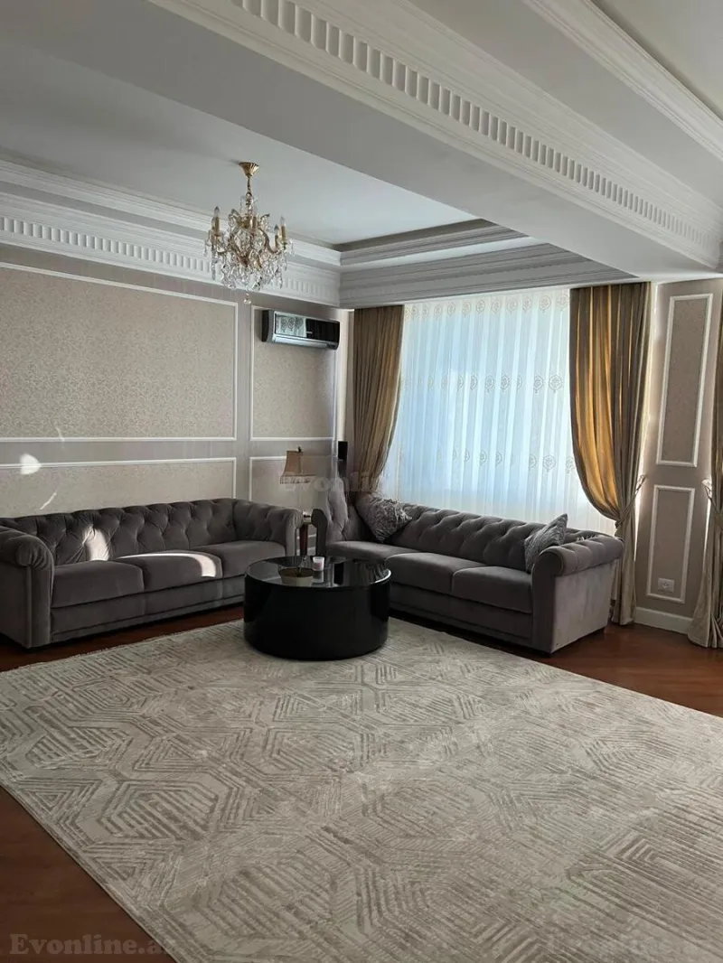 4 otaqlı Mənzil 180 m² Səbail r. Kirayə verilir