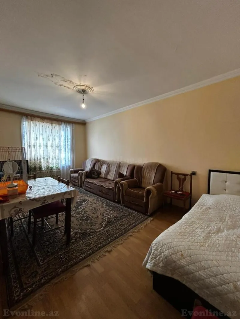 Satılır 2 otaqlı Mənzil Köhnə tikili 60 m² İnşaatçılar m. - şəkil 3
