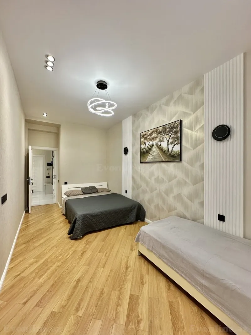Satılır 2 otaqlı Mənzil Yeni tikili 65 m² Binəqədi r. - şəkil 5