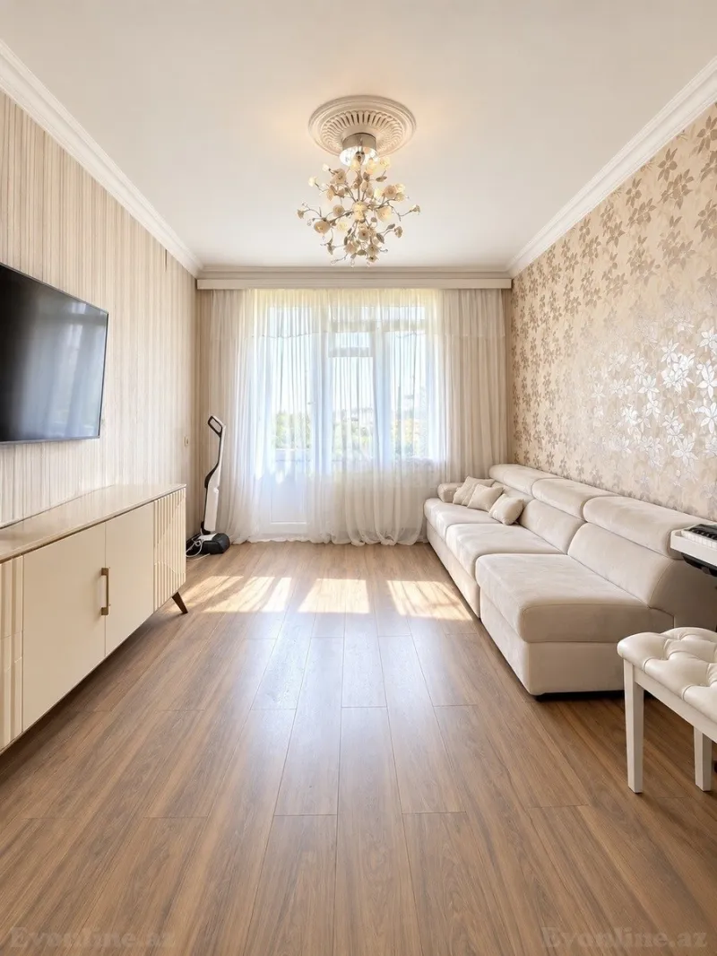 Satılır 3 otaqlı Mənzil Köhnə tikili 72 m² Bakıxanov - şəkil 2