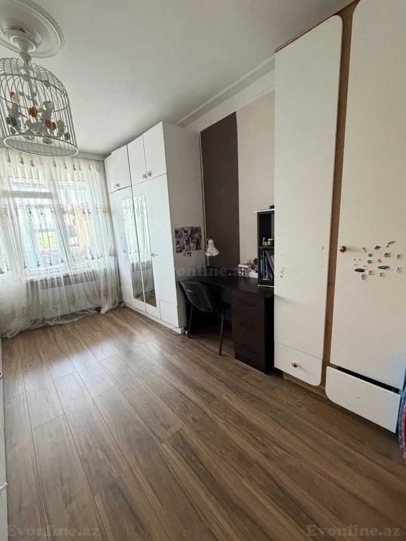 Satılır 3 otaqlı Mənzil Köhnə tikili 72 m² Bakıxanov - şəkil 6