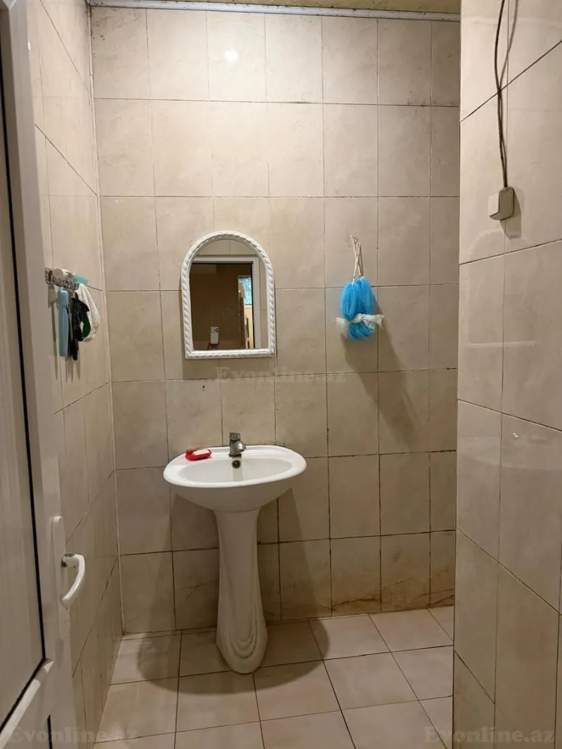Kirayə verilir 1 otaqlı Mənzil Köhnə tikili 30 m² 28 May m. - şəkil 4