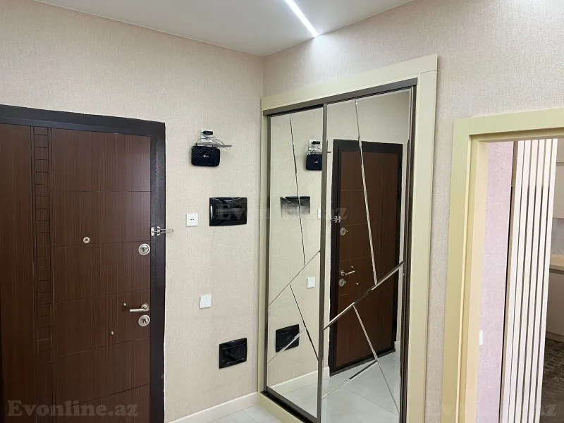 Kirayə verilir 3 otaqlı Mənzil Yeni tikili 908 m² Xətai r. - şəkil 3