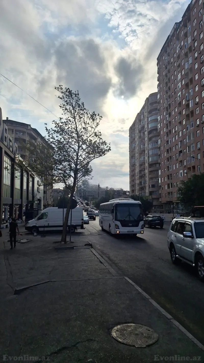 Kirayə verilir 4 otaqlı Mənzil Yeni tikili 127 m² Yeni Yasamal - şəkil 20