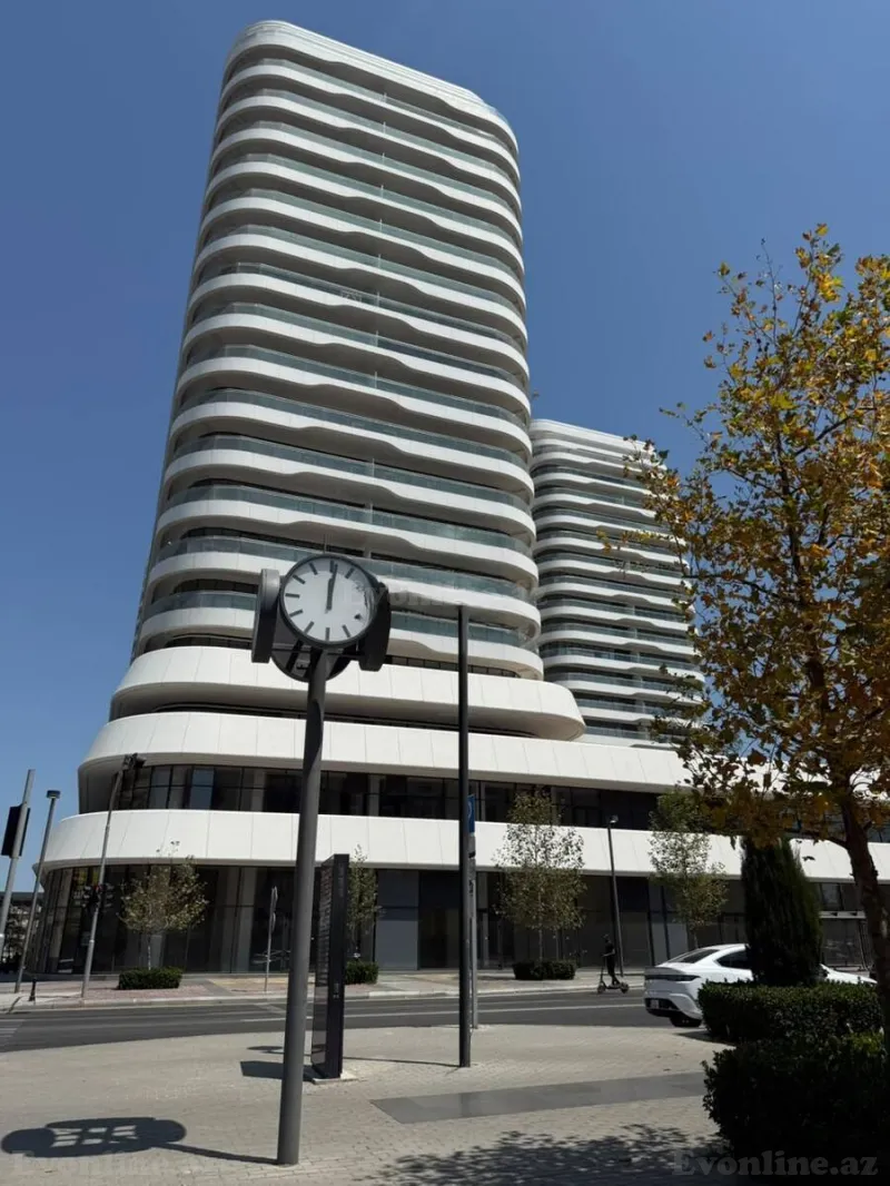 Obyekt 1274 m² Ağ şəhər Satılır