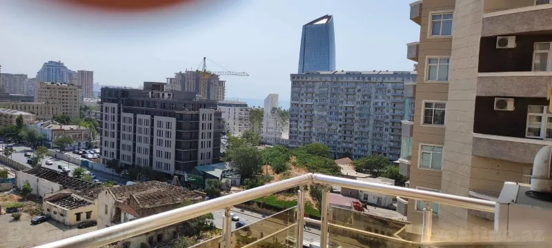 Satılır 2 otaqlı Mənzil Köhnə tikili 98 m² Nəsimi r. - şəkil 13