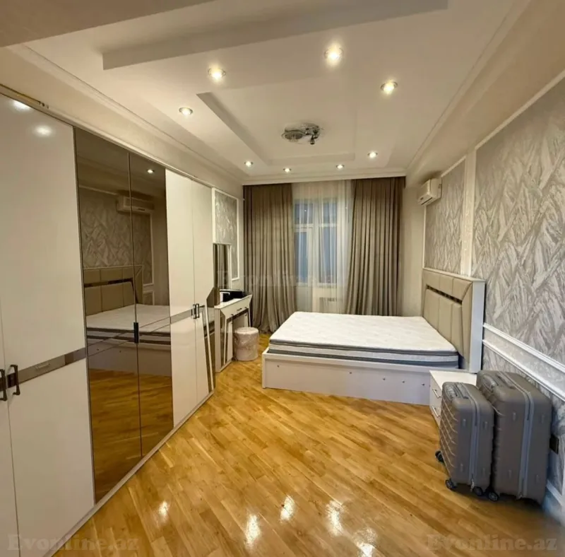 Satılır 3 otaqlı Mənzil Yeni tikili 96 m² 4-cü mikrorayon - şəkil 2
