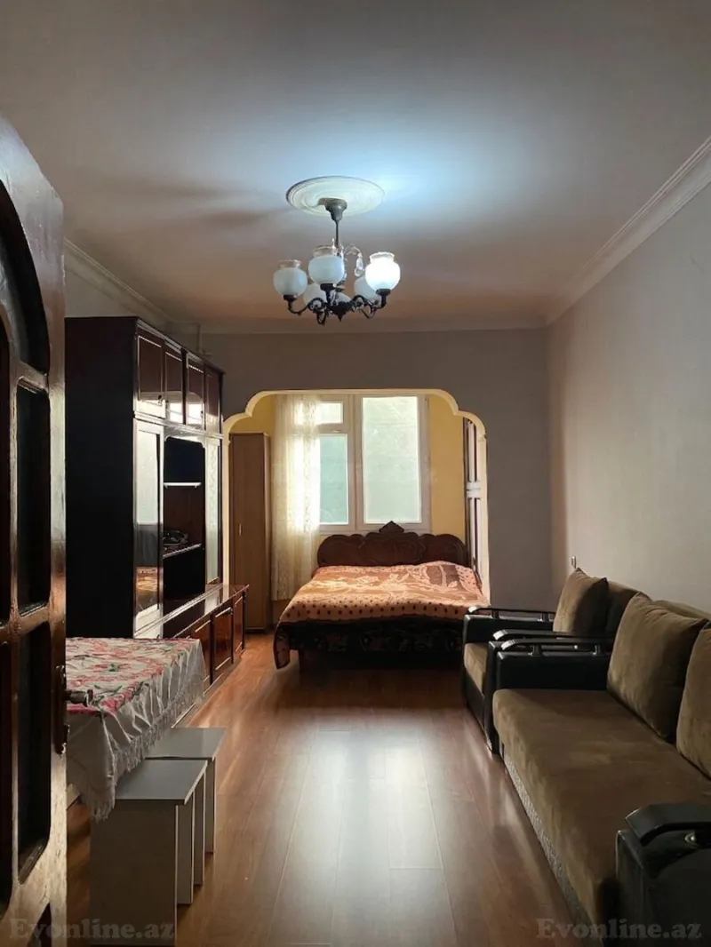 Kirayə verilir 2 otaqlı Mənzil Köhnə tikili 45 m² İnşaatçılar m. - şəkil 2