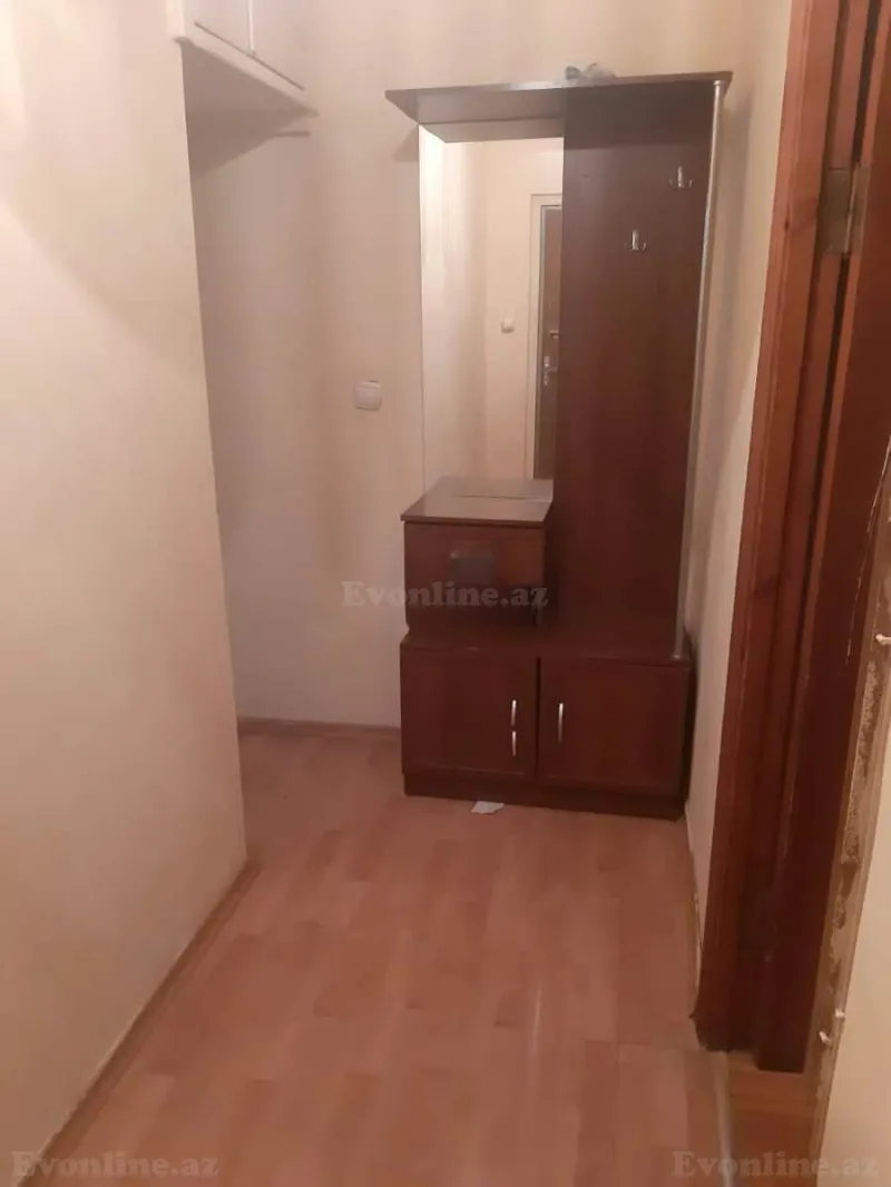 Kirayə verilir 2 otaqlı Mənzil Köhnə tikili 45 m² İnşaatçılar m. - şəkil 3
