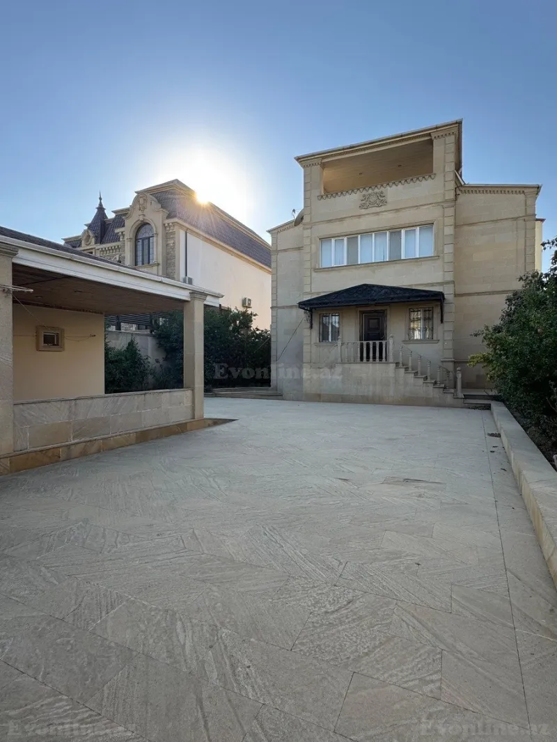 Satılır 8 otaqlı Həyət evi 500 m² Badamdar