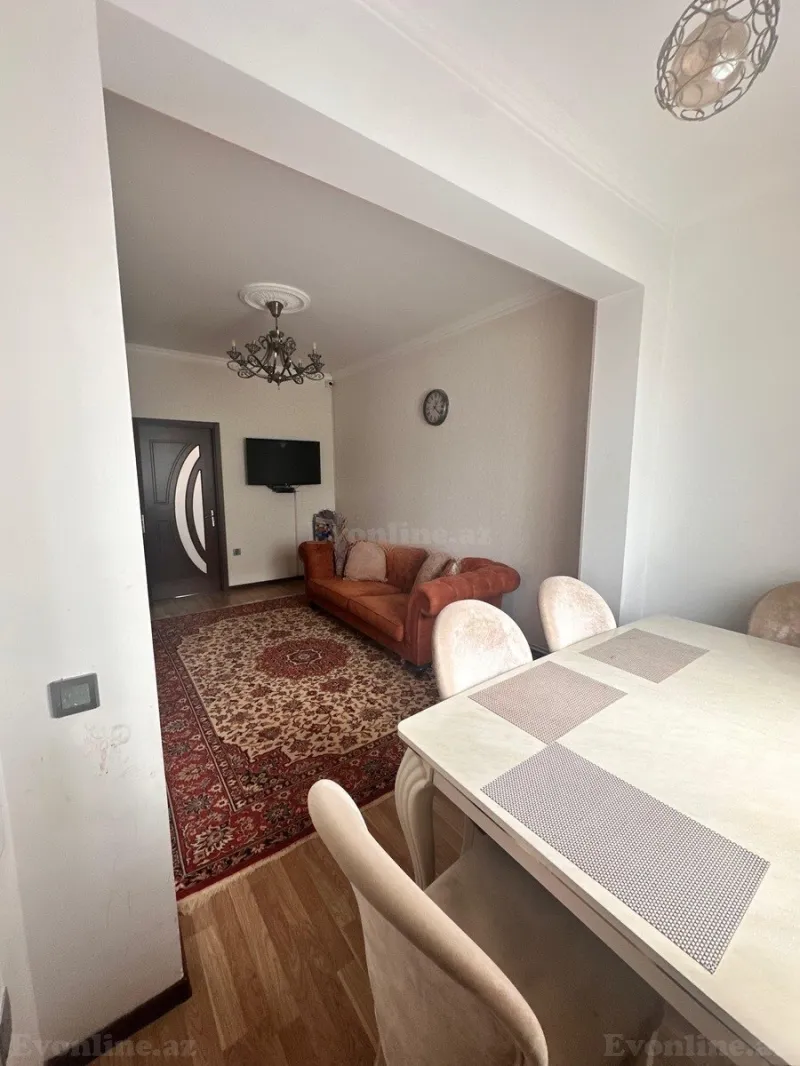 Satılır 2 otaqlı Mənzil Köhnə tikili 43 m² 1-ci mikrorayon