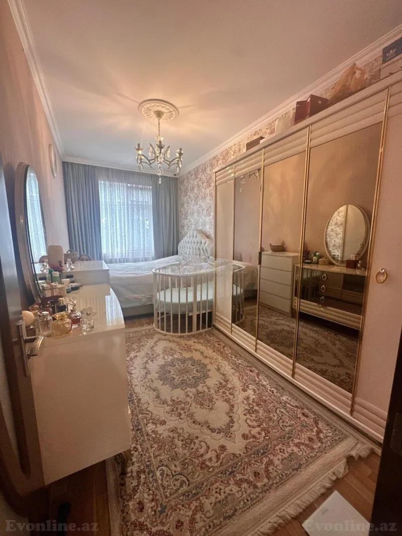 Satılır 2 otaqlı Mənzil Köhnə tikili 43 m² 1-ci mikrorayon - şəkil 2