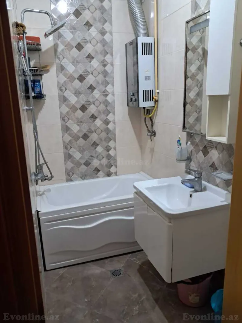 Satılır 4 otaqlı Mənzil Köhnə tikili 105 m² Nəsimi m. - şəkil 15