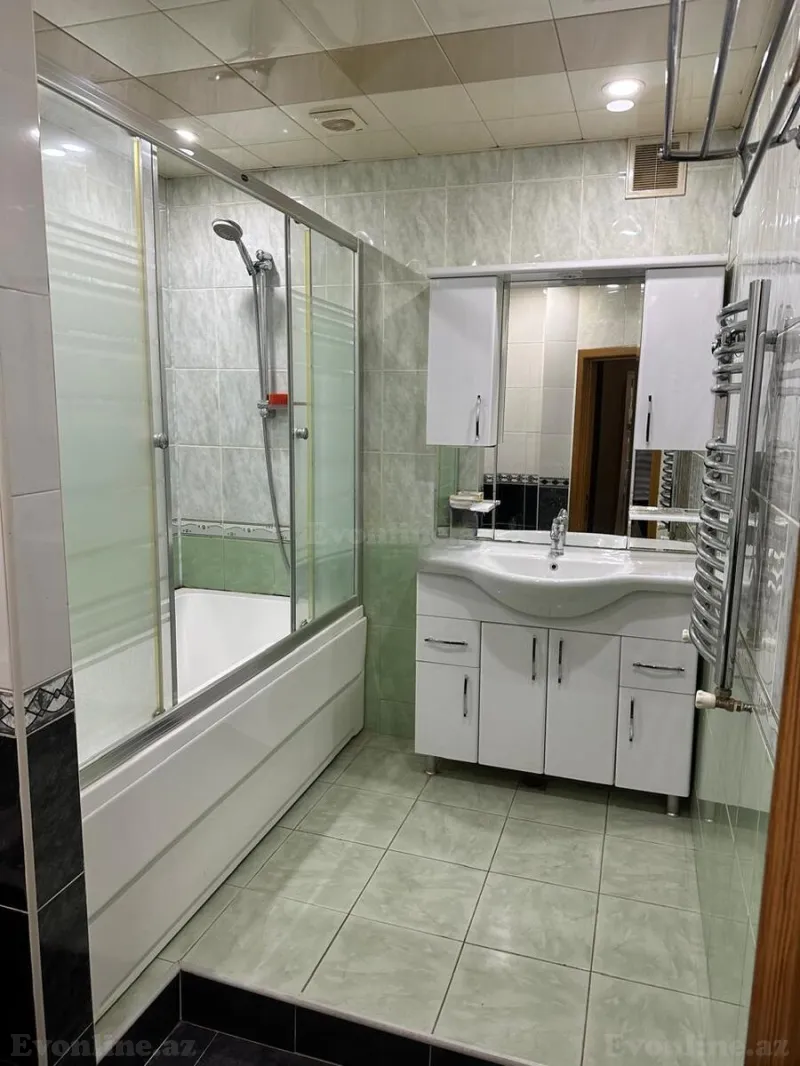 Kirayə verilir 3 otaqlı Mənzil Yeni tikili 130 m² Nəsimi r. - şəkil 10