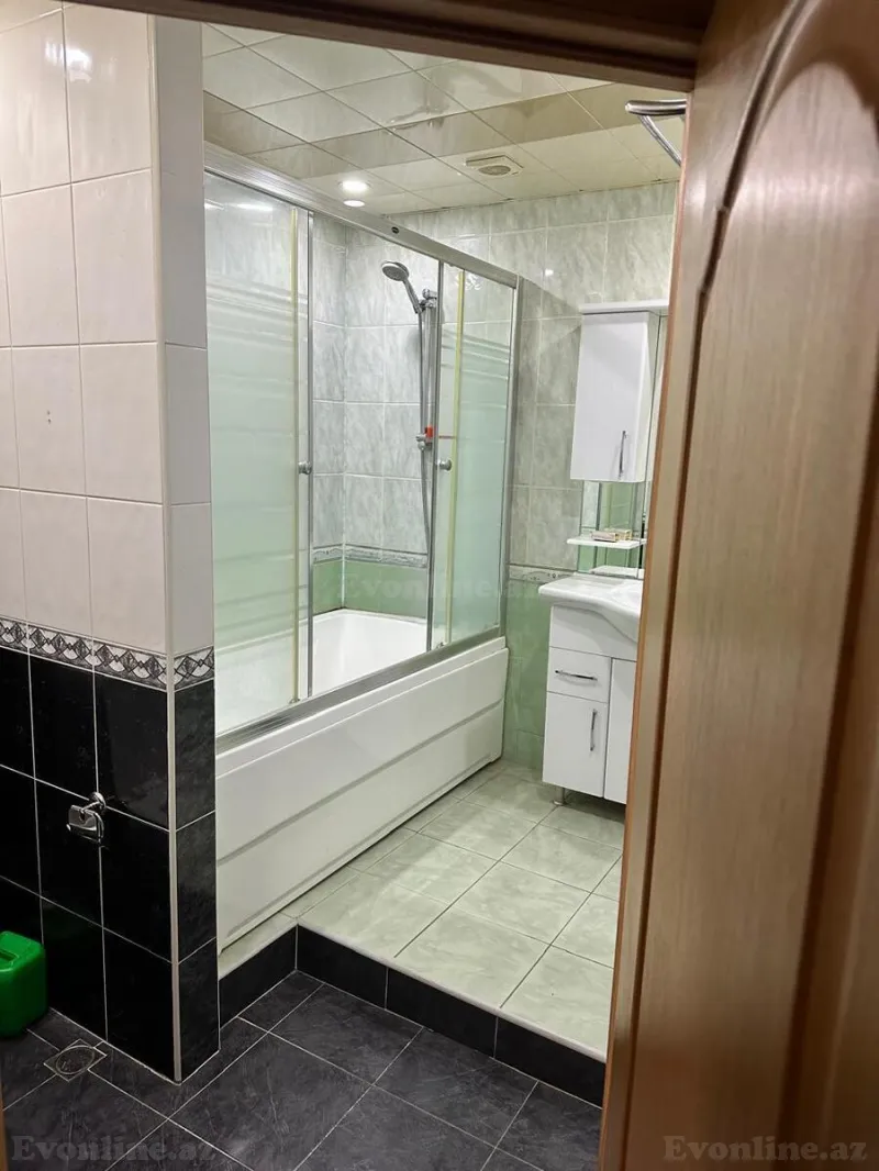 Kirayə verilir 3 otaqlı Mənzil Yeni tikili 130 m² Nəsimi r. - şəkil 11