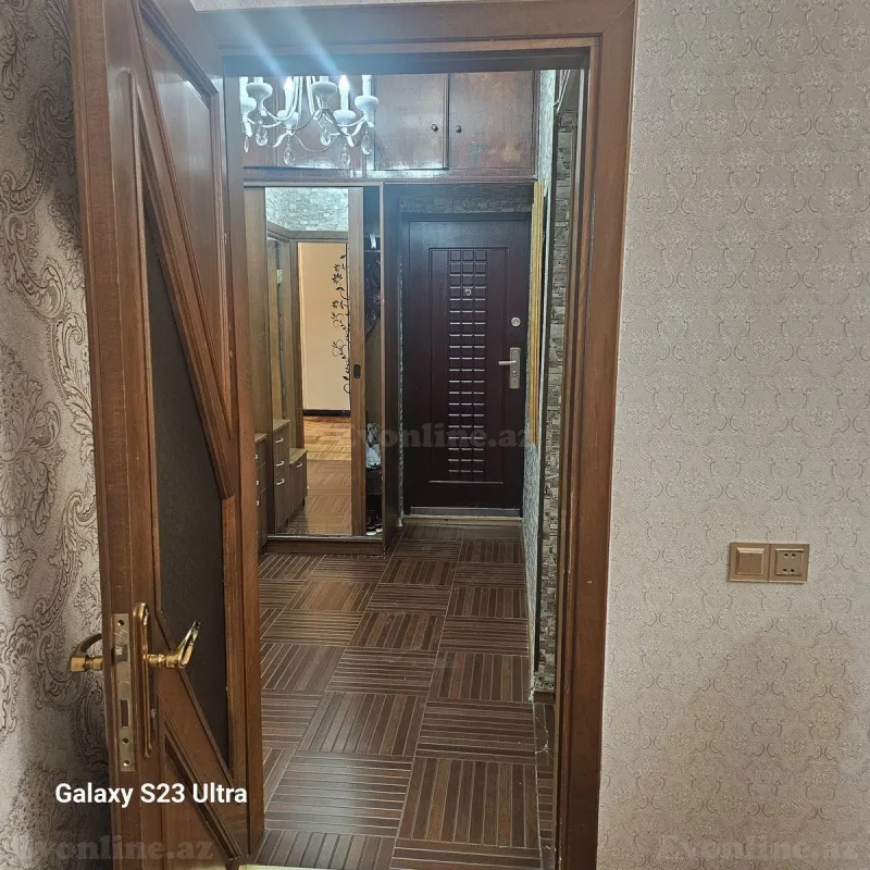 Satılır 3 otaqlı Mənzil Köhnə tikili 70 m² Koroğlu m. - şəkil 5