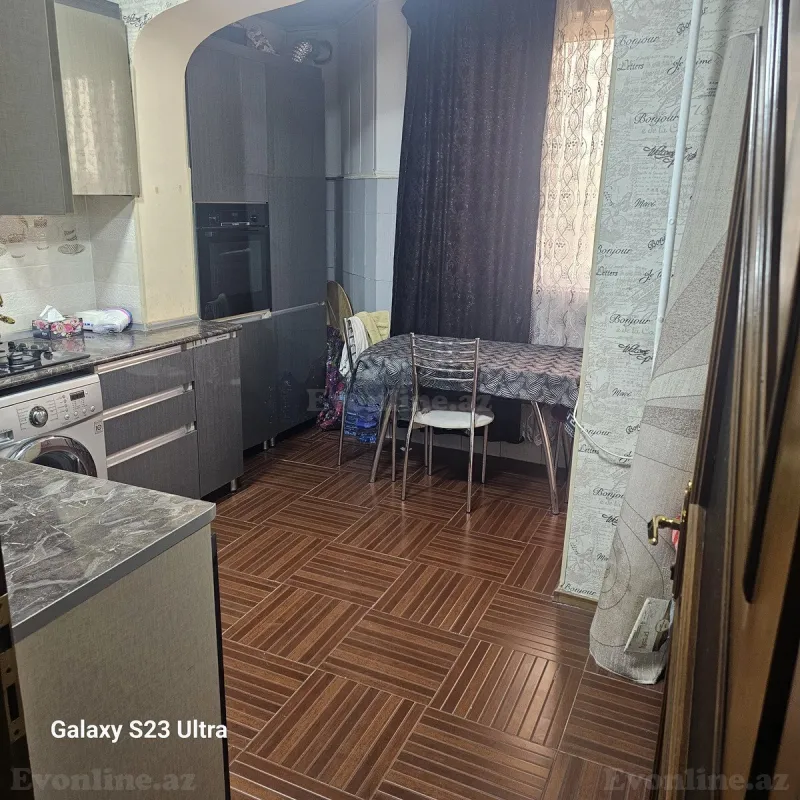 Satılır 3 otaqlı Mənzil Köhnə tikili 70 m² Koroğlu m. - şəkil 14
