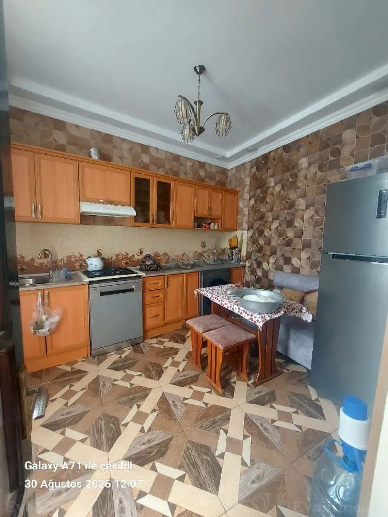 Satılır 5 otaqlı Həyət evi 200 m² Badamdar - şəkil 19
