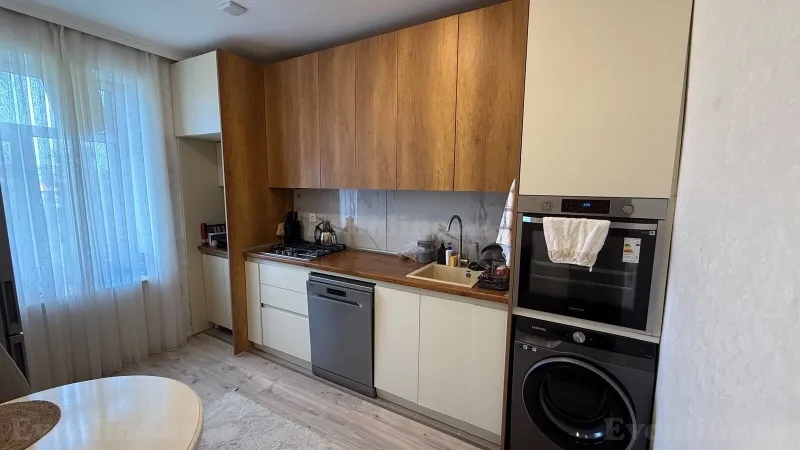 Satılır 2 otaqlı Mənzil Köhnə tikili 65 m² Həzi Aslanov - şəkil 2